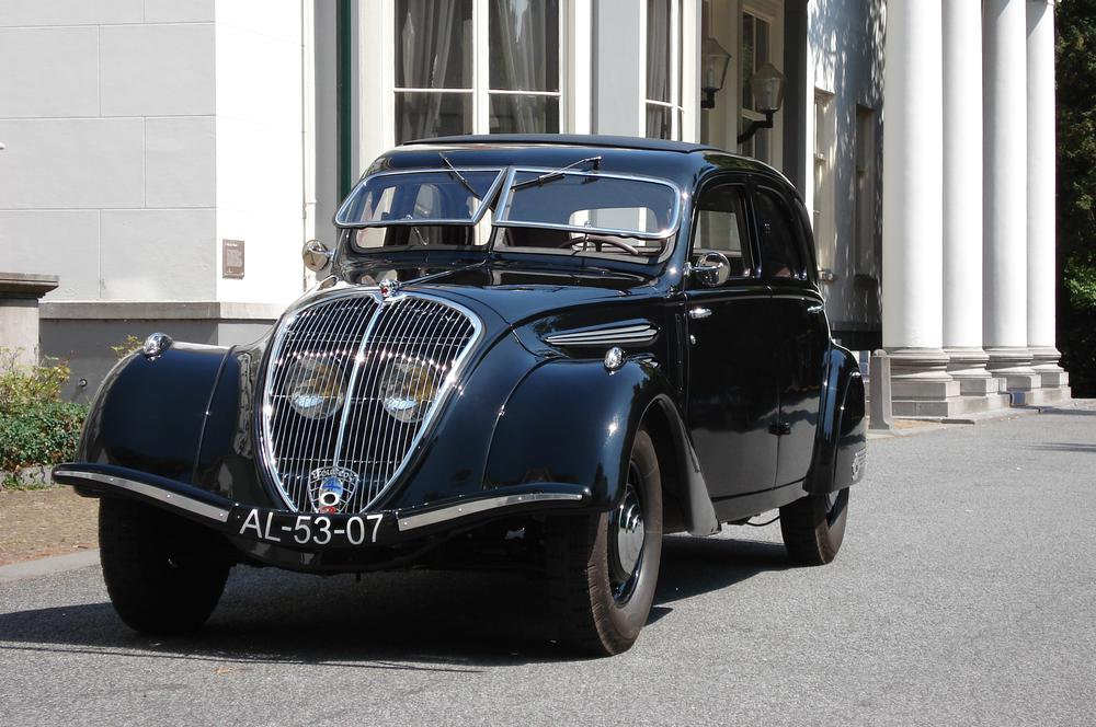 Peugeot_402_1936_Grand_Luxe_N4Y_AL5307_696.JPG