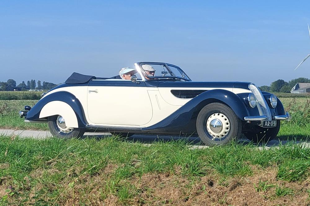 BMW_327_1938_Sportkabriolett_AR1735_337.jpg