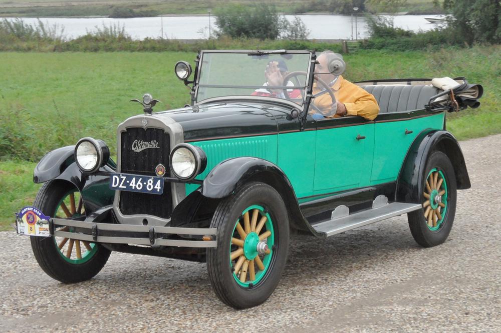 Oldsmobile_30D_1925_Touring_DZ4684_244.JPG